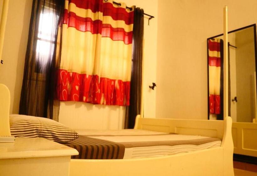 اتاق استاندارد با چشم‌انداز باغ, Happy Guest House   Hgh