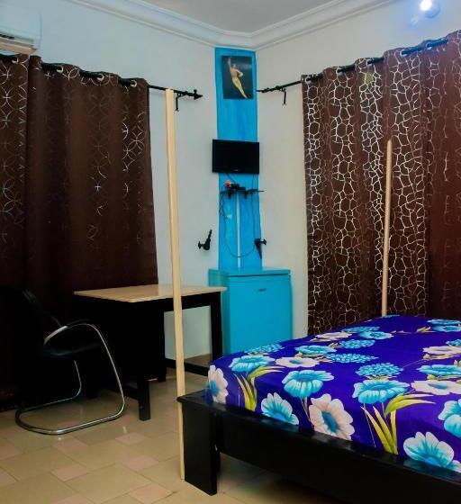 اتاق استاندارد سه تخته با بالکن, Happy Guest House   Hgh