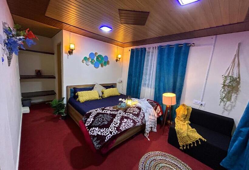 اتاق استاندارد با تخت بزرگ, Laxmi Narayan Homestay Harshil