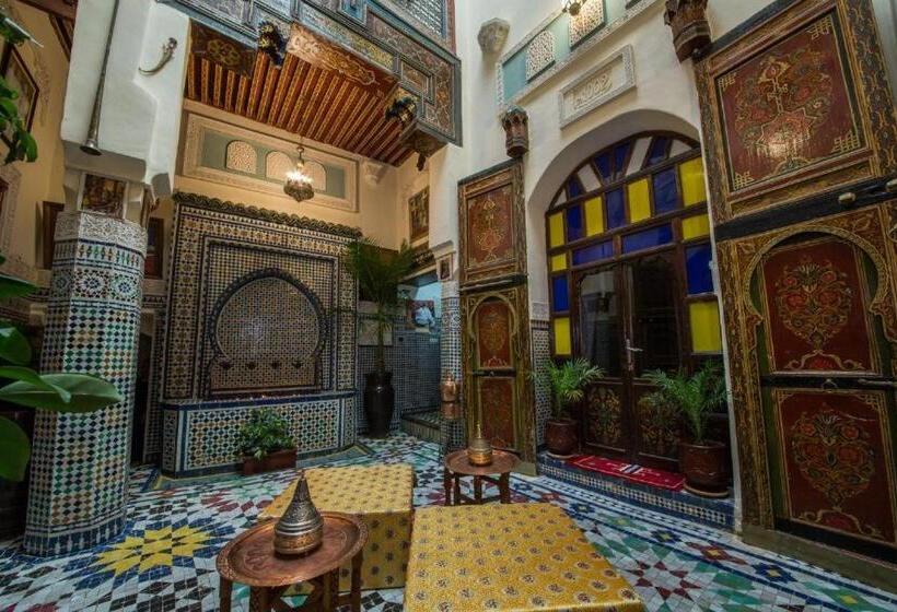 اتاق اکونومی, Fez Experiences