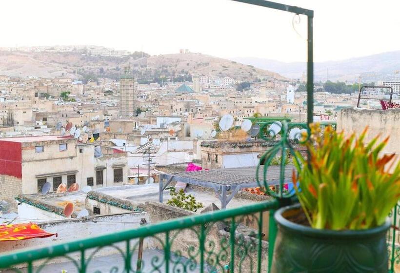 اتاق کلاسیک چهارنفره, Fez Experiences