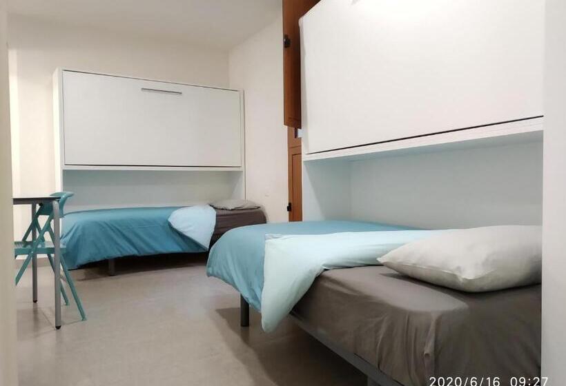 اتاق استاندارد, Casa De Colònies Casa Pare Coll