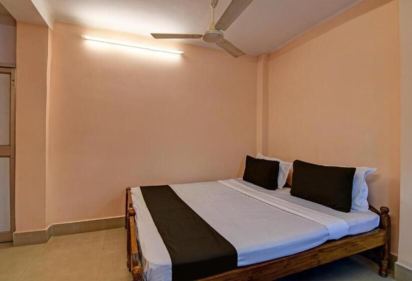 اتاق کلاسیک سه تخته, Oyo Flagship Sai Heritage Inn