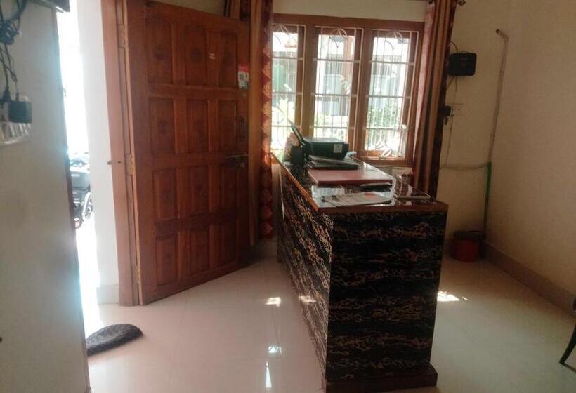 اتاق کلاسیک سه تخته, Oyo Rm Guest House