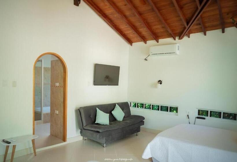 اتاق لوکس چهار تخته, Punta Piedra