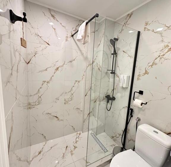 اتاق استاندارد, Royal Moon Suites