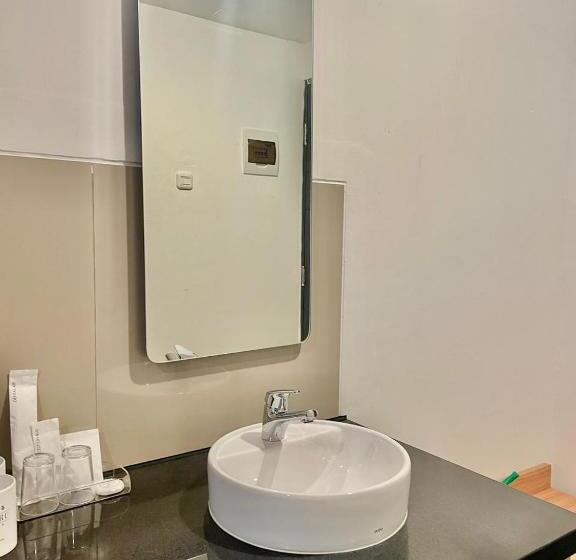 اتاق لوکس, Nemuru Hotel Ciputat