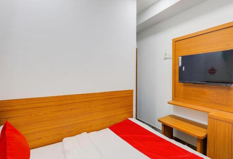 اتاق کلاسیک سه تخته, Oyo Hotel Green City