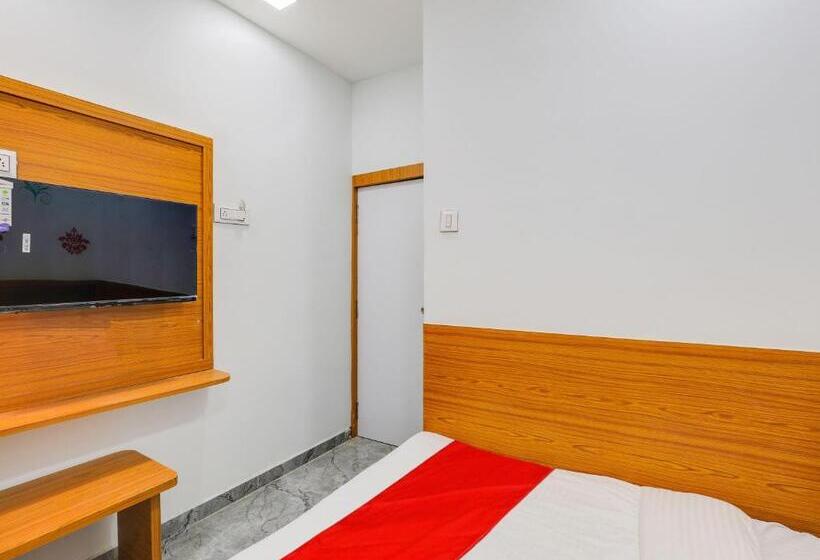اتاق کلاسیک سه تخته, Oyo Hotel Green City