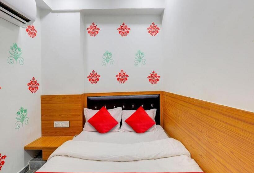 اتاق کلاسیک سه تخته, Oyo Hotel Green City