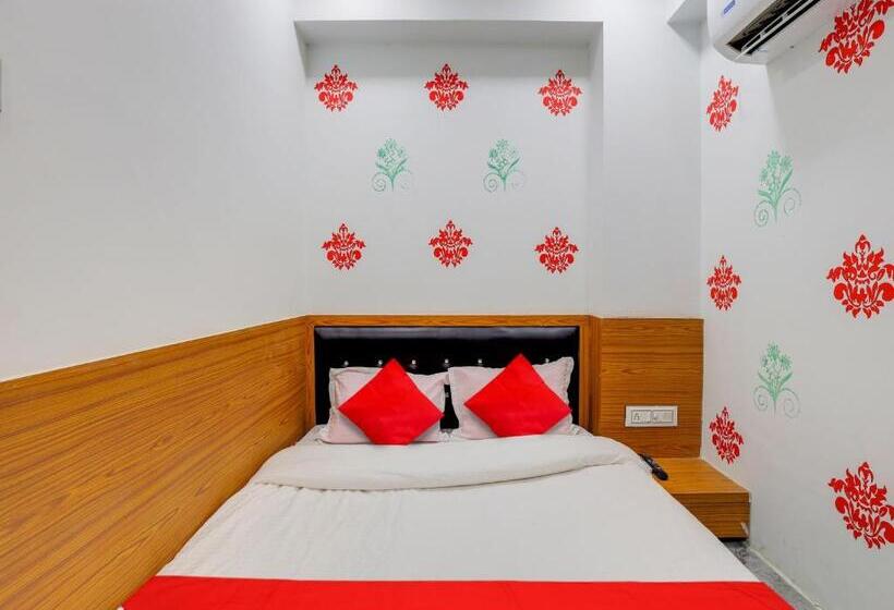 اتاق کلاسیک سه تخته, Oyo Hotel Green City
