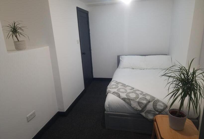 اتاق استاندارد, Ensuite Accommodation