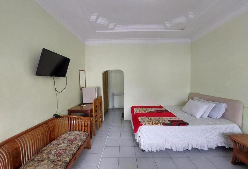 اتاق استاندارد سه نفره, Grand Syariah Guest House Humanitas