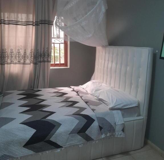 اتاق استاندارد, Primerose Hotel Mubende