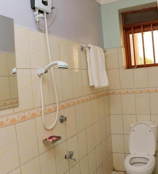 اتاق استاندارد, Primerose Hotel Mubende
