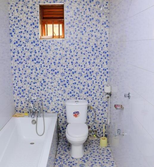 سوییت اجرایی, Primerose Hotel Mubende