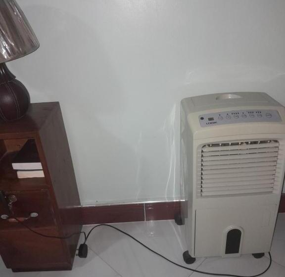 اتاق استاندارد, Primerose Hotel Mubende