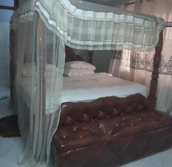 اتاق استاندارد, Primerose Hotel Mubende