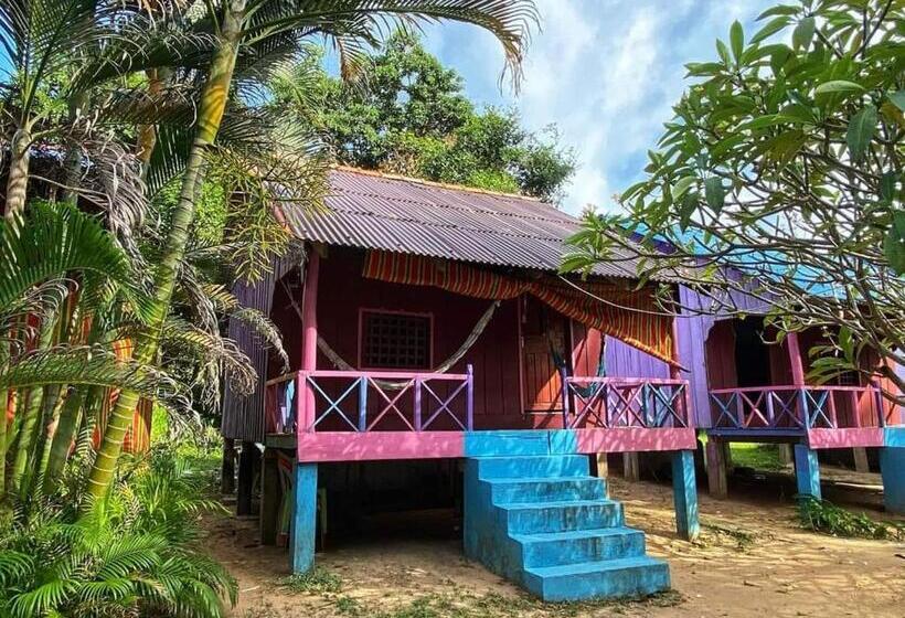 بنگله خانوادگی, Fat Rabbit Beach Resort
