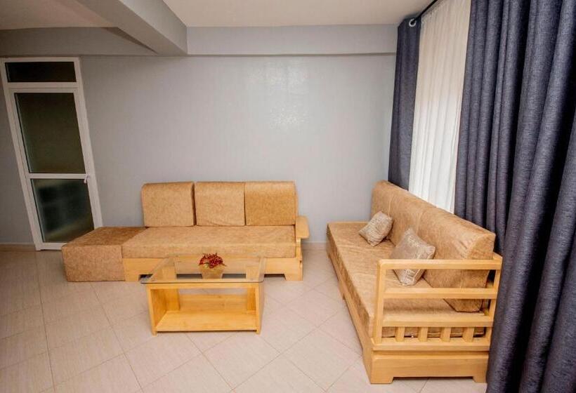 سوییت با چشم‌انداز کوه, Riverpoint Inn, Arusha