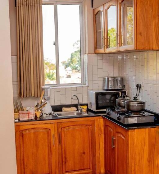 سوییت با چشم‌انداز کوه, Riverpoint Inn, Arusha