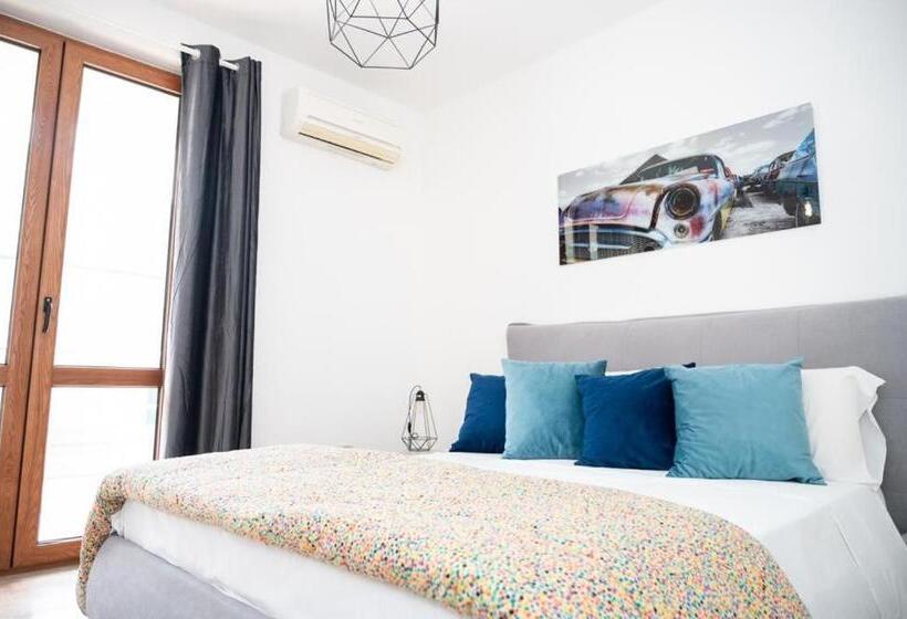اتاق استاندارد با تراس, Room 500