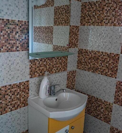 آپارتمان 2 خوابه, Casa Calin