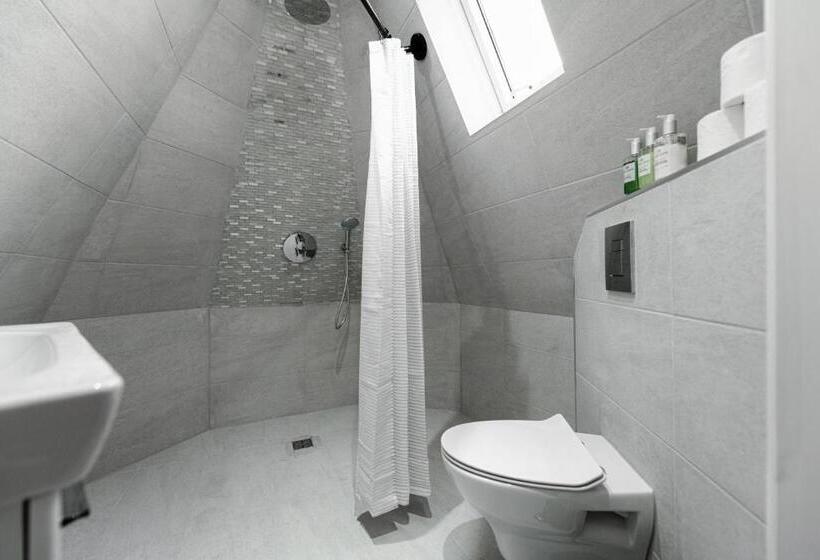 آپارتمان 1 خوابه, Ealing Residency