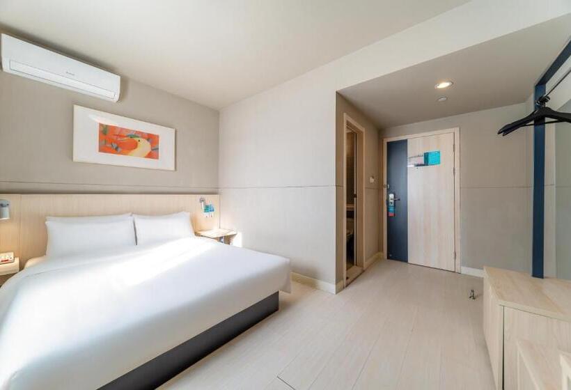 اتاق لوکس با تخت بزرگ, Maixinge Hotel   Shuttle Bus To Shanghai Pudong International Airport