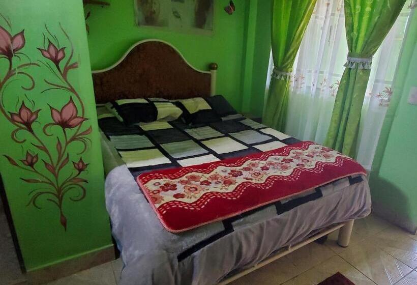 اتاق استاندارد با سرویس بهداشتی مشترک, Hostal Golden Quinua