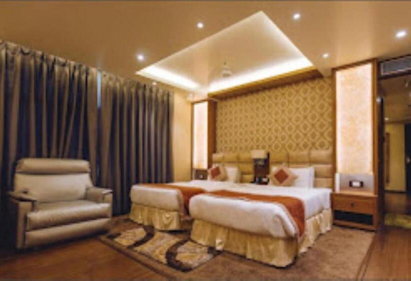 اتاق لوکس یک تخته, The Grand Empire Best 4 Star Luxury Hotel In Patna