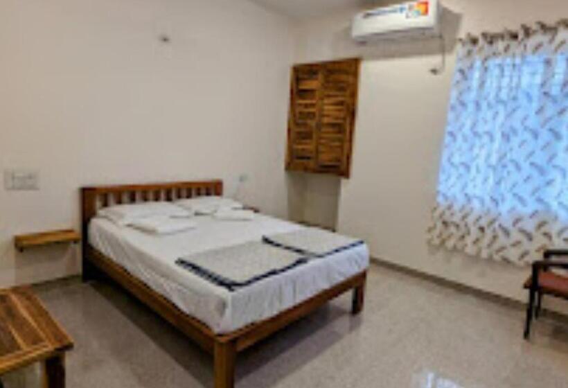 اتاق لوکس, Hampi Delmont Resort