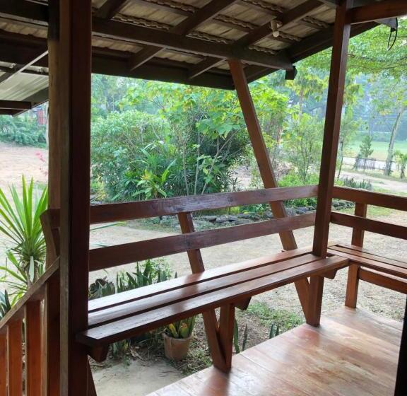 اتاق استاندارد با چشم‌انداز باغ, Lampang Homestay2