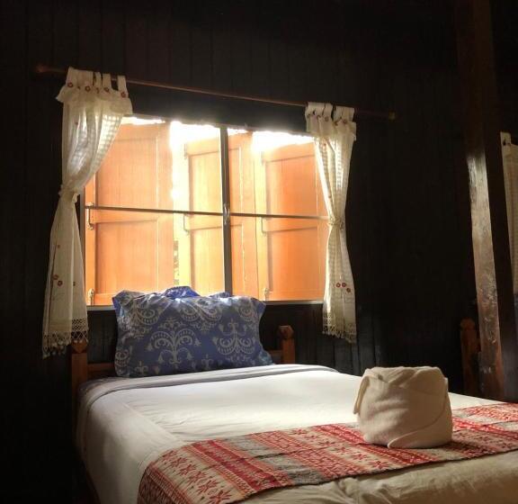 اتاق استاندارد با چشم‌انداز باغ, Lampang Homestay2
