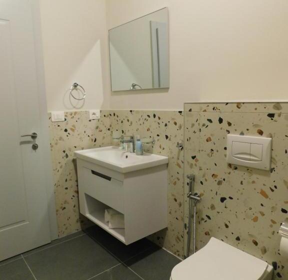 اتاق استاندارد, Mik Hotel Korce
