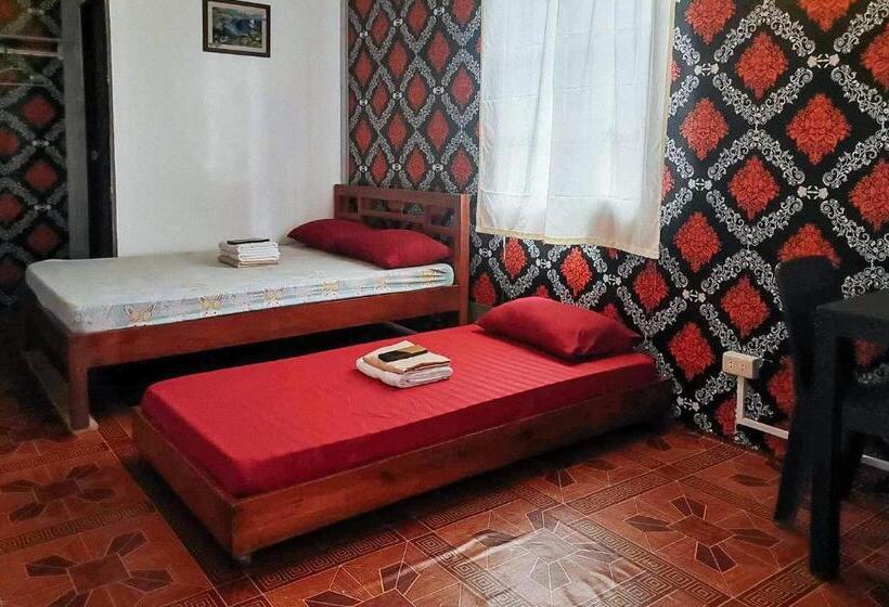 اتاق استاندارد سه نفره, Reddoorz @ Boondocks Cabins Resort