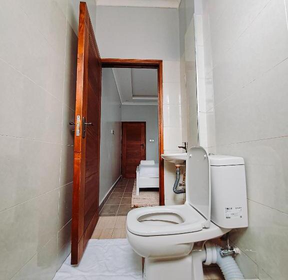 اتاق استاندارد, Robins Den