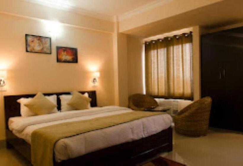 اتاق لوکس با تخت بزرگ, Seb Tower, Dimapur