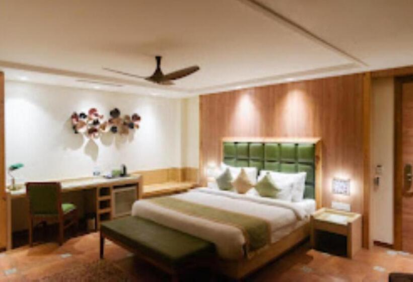 سوییت لوکس, The Greenwood Resort Guwahati