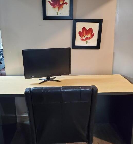 اتاق استاندارد, Bella S Palace 2 Bedrooms Lower Level Unit In Town Home With Separate Entrance