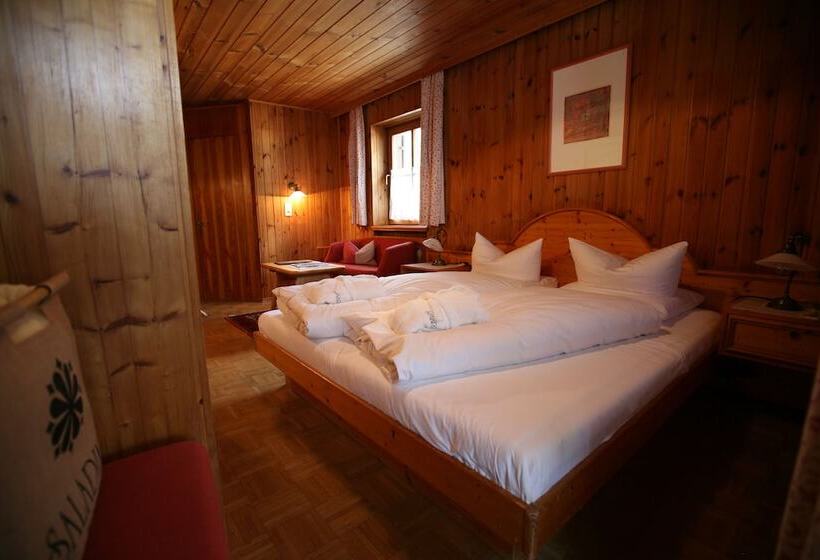اتاق استاندارد, Bio Hotel Saladina