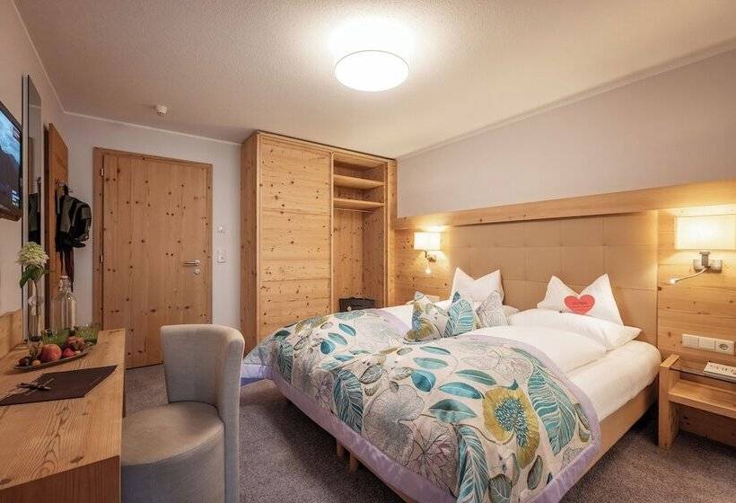 سوییت جونیور, Waldfriede   Der Logenplatz Im Zillertal