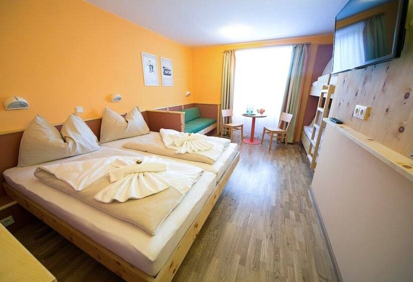 اتاق استاندارد چهار تخته, Jufa Hotel Planneralm