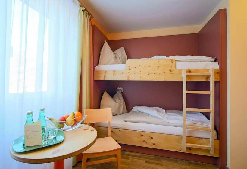 اتاق استاندارد چهار تخته, Jufa Hotel Planneralm