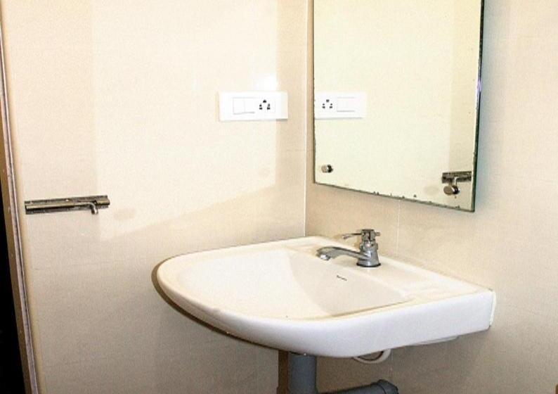 اتاق استاندارد, Cbr Guest House