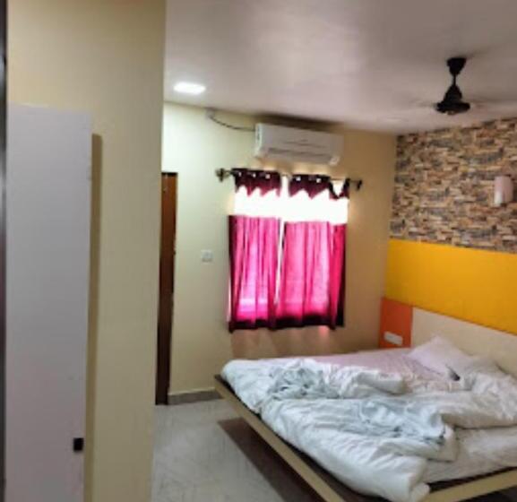 اتاق استاندارد با تخت بزرگ, Swimming Pool Hotel Corel Suites Puri Official