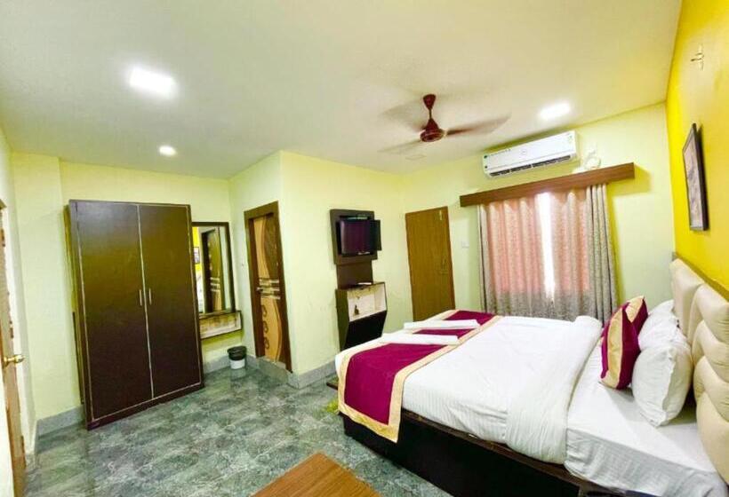 اتاق لوکس, Swimming Pool Hotel Corel Suites Puri Official
