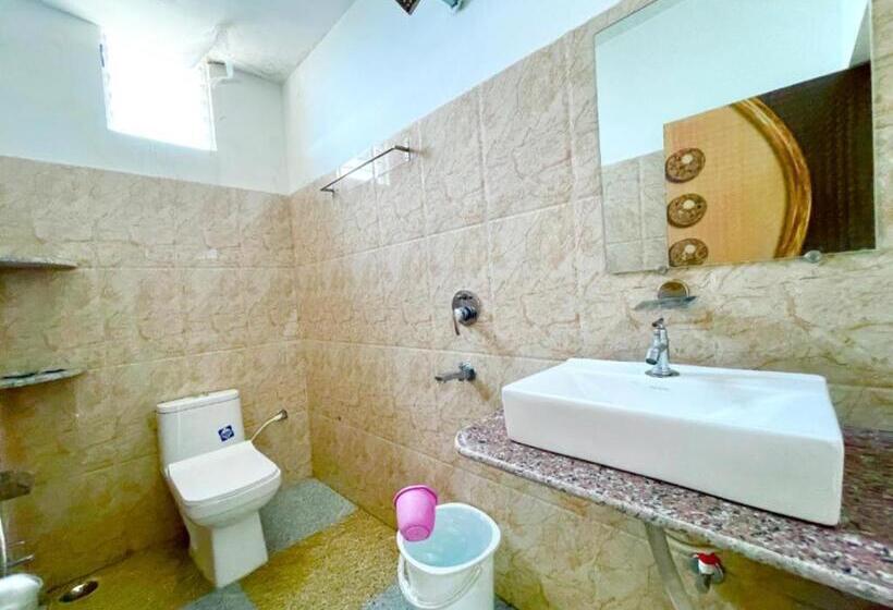 اتاق خانوادگی, Swimming Pool Hotel Corel Suites Puri Official