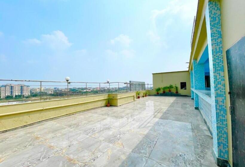اتاق خانوادگی, Swimming Pool Hotel Corel Suites Puri Official