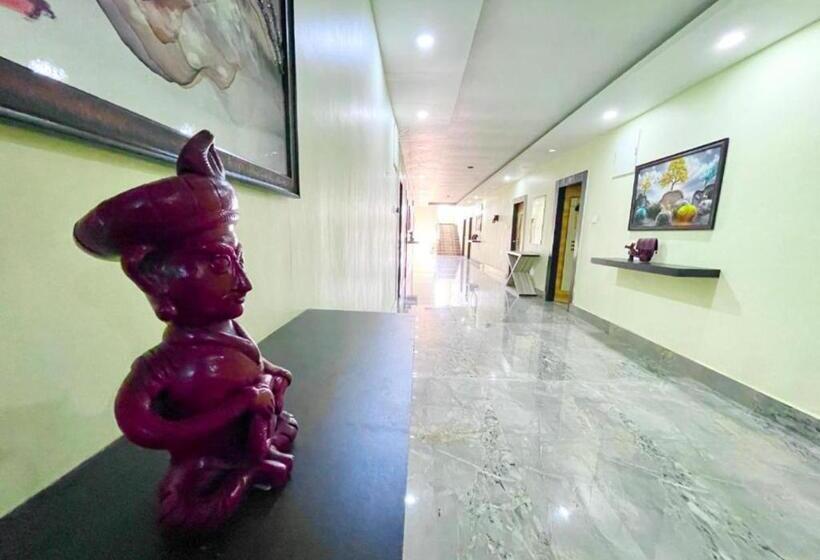 اتاق خانوادگی, Swimming Pool Hotel Corel Suites Puri Official